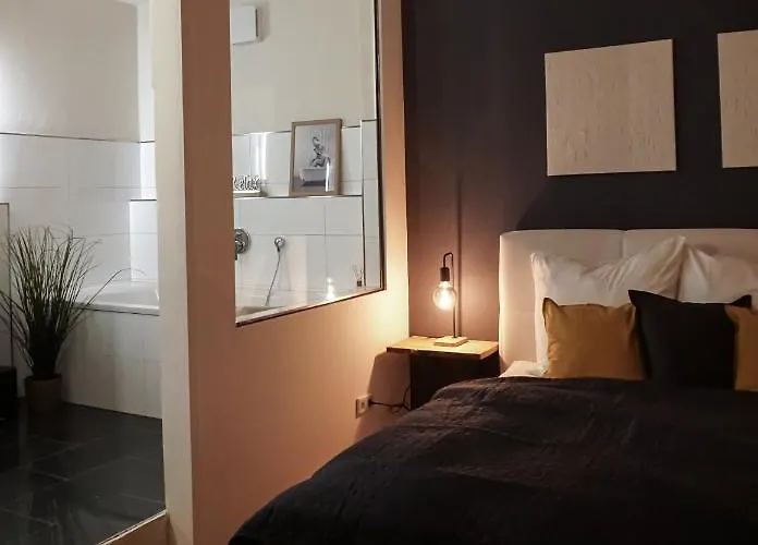 Exklusives Stadthaus Auf Zwei Etagen Am Staatstheater דירה קוטבוס