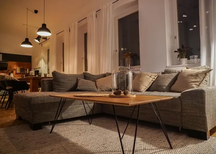 Exklusives Stadthaus Auf Zwei Etagen Am Staatstheater * Cottbus