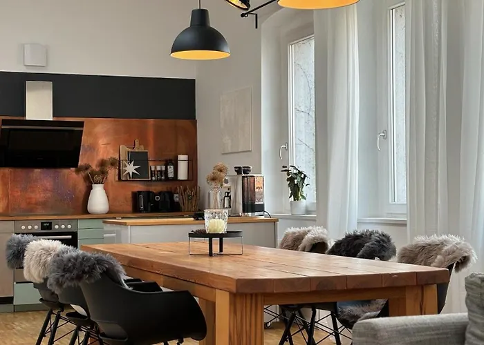 Exklusives Stadthaus Auf Zwei Etagen Am Staatstheater קוטבוס